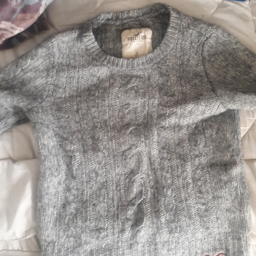 Gray sweater